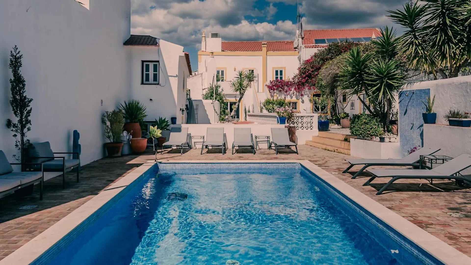 Bo Boutique Hotel & Hair Shop Estômbar Portugalia