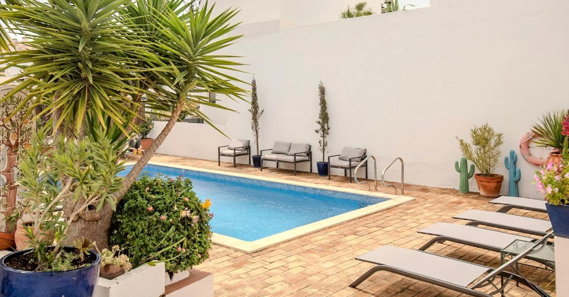 Bo Boutique Hotel & Hair Shop Estômbar 0*,