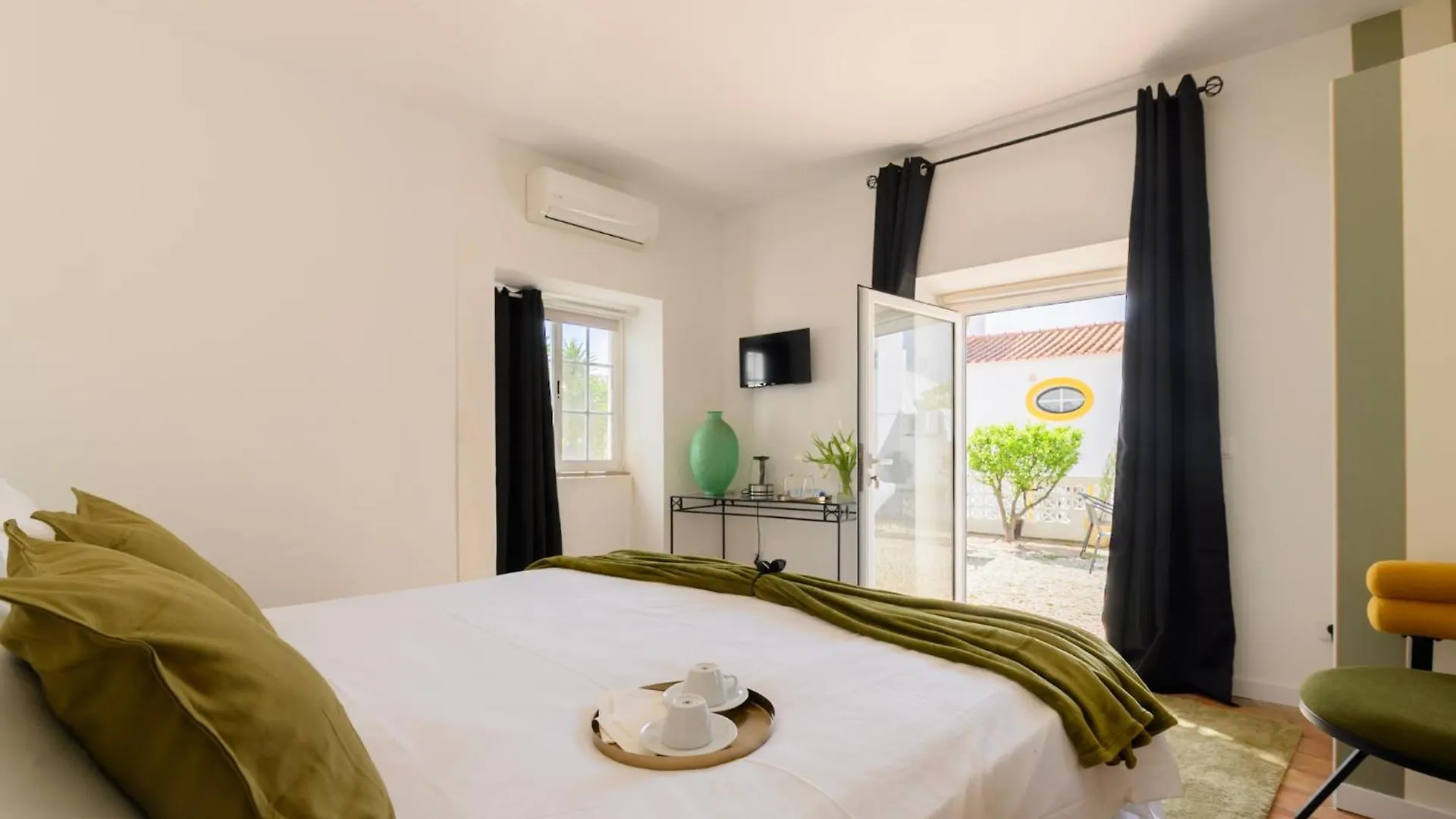 Bo Boutique Hotel & Hair Shop Estômbar
