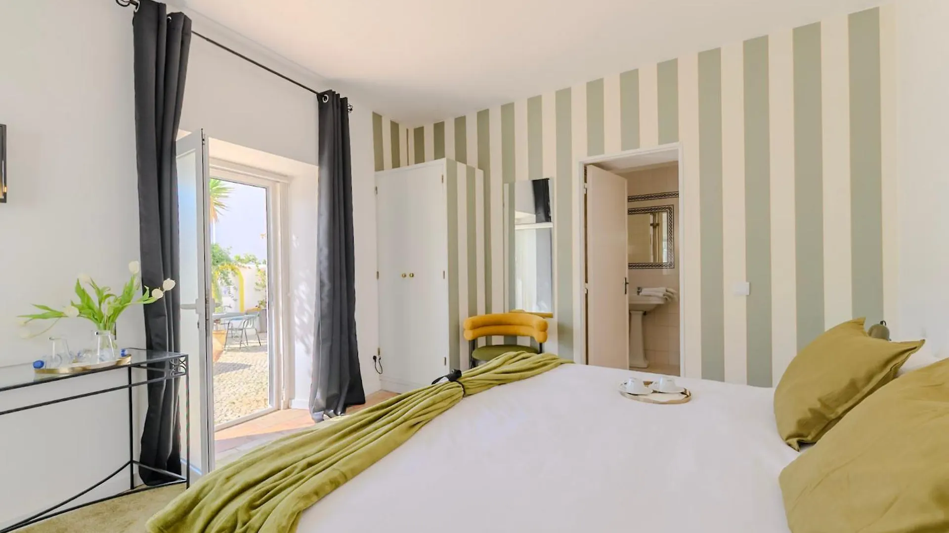 Bo Boutique Hotel & Hair Shop Estômbar