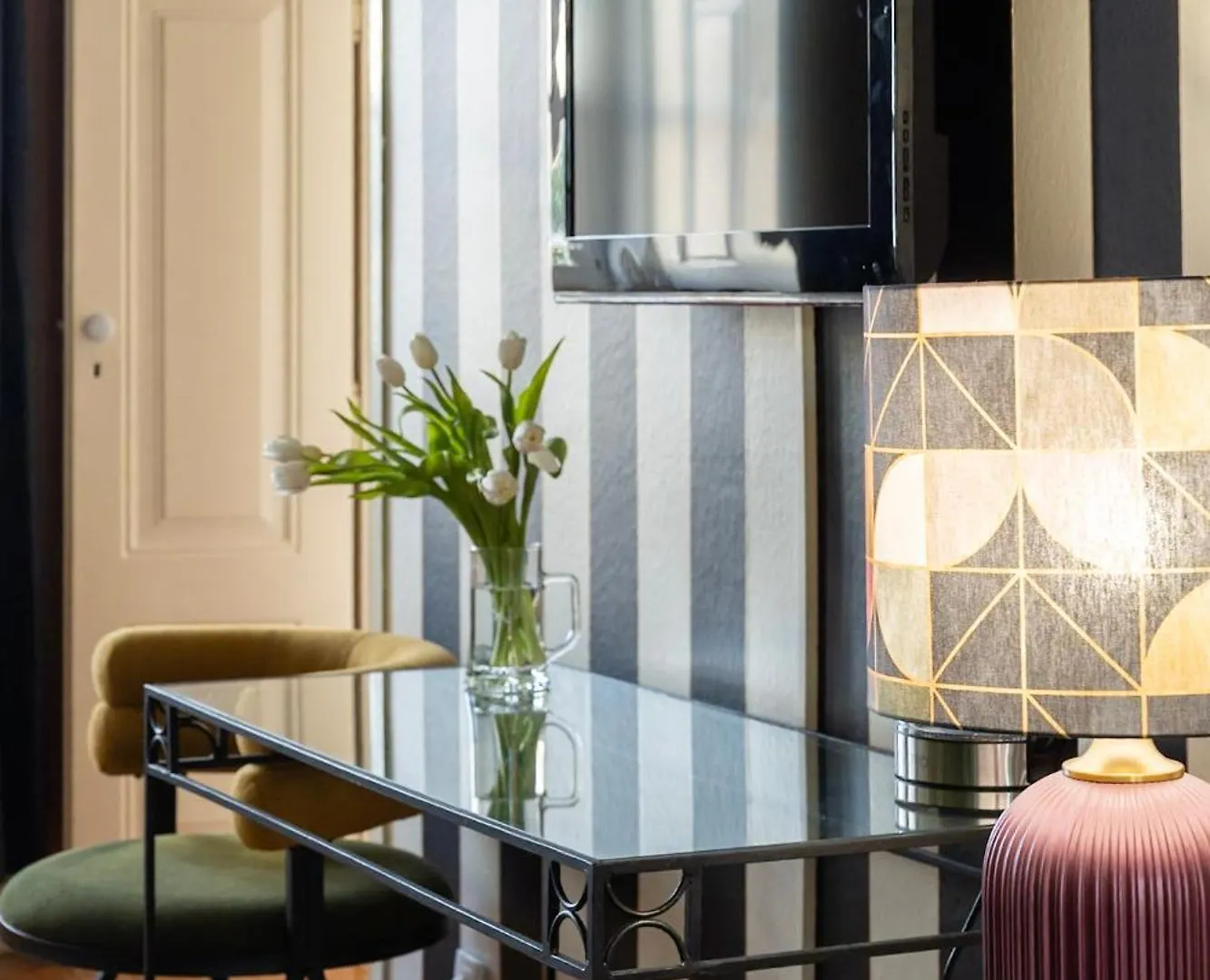 Bo Boutique Hotel & Hair Shop Estômbar
